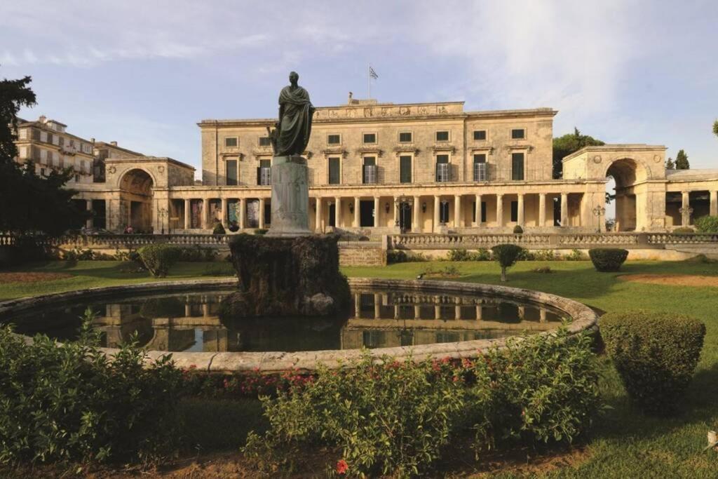 Corfu Square Studio Экстерьер фото